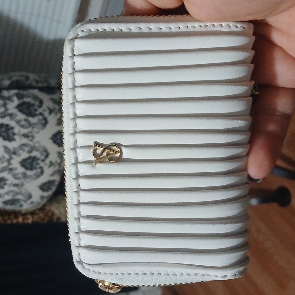 Victoria's Secret White and Gold Wallet
